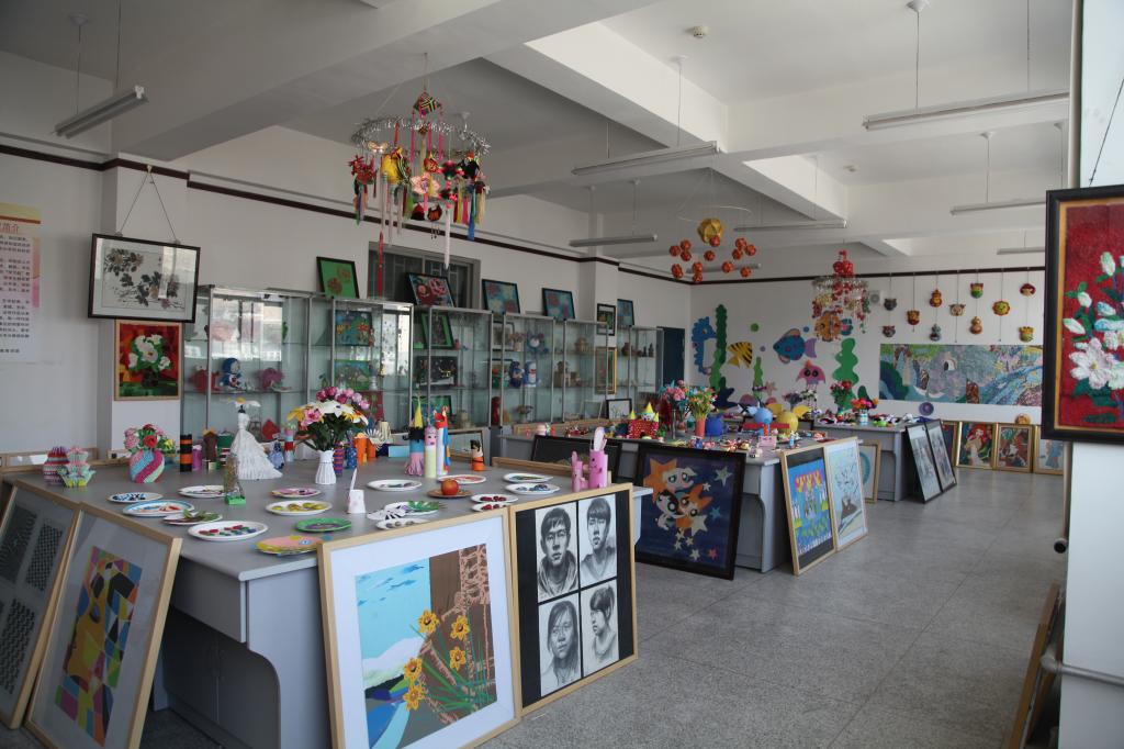 美术作品汇展室